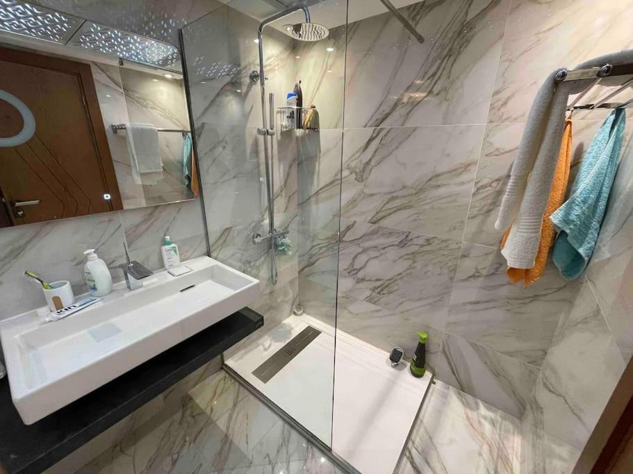 Apartmán Royale Duplexe Pleine Centre Tanger Exteriér fotografie